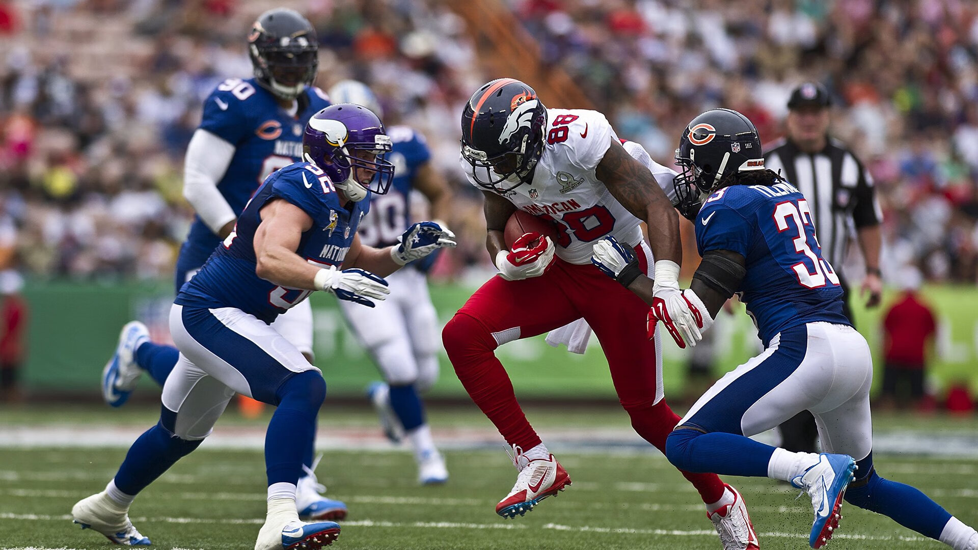 黄蜂主场举办球迷答谢仪式赠送纪念周边，黄蜂主场球衣